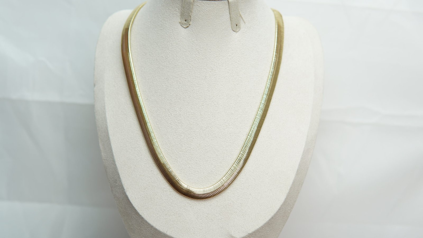 Colier Model Herringbone